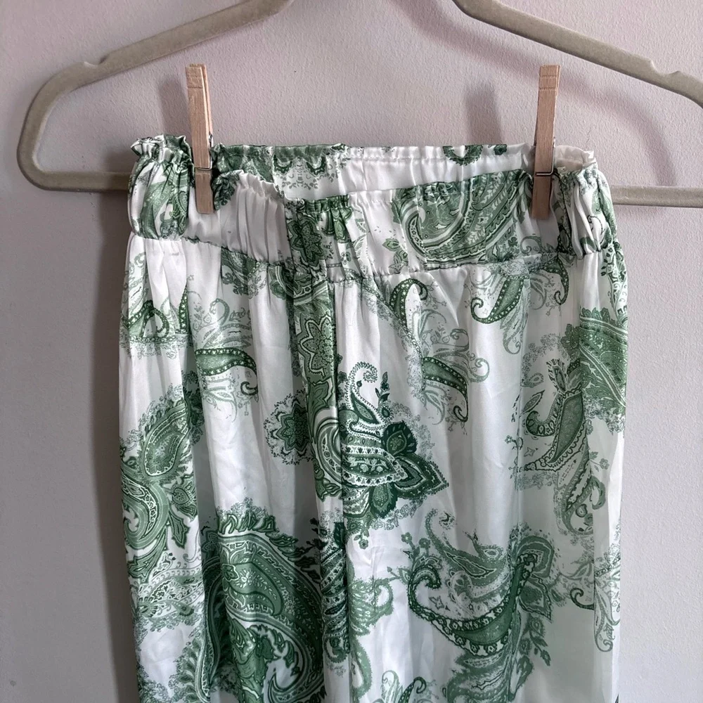 Green Paisley Wrap Matching Set